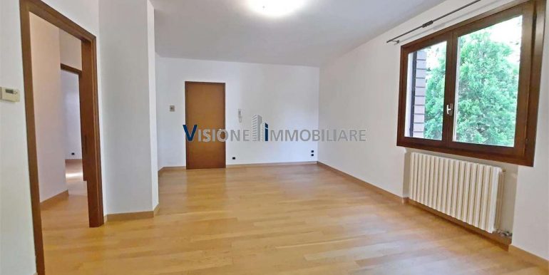 imm_12040-20230719123900-1280-