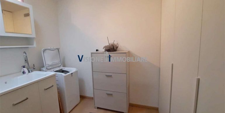 imm_12796-20240912191128-1280-
